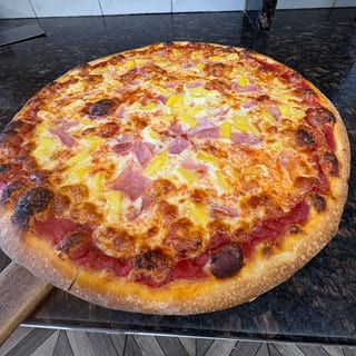 Hawaiian Pizza